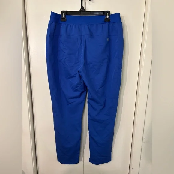 Fabletics Blue Scrub Set - Picture 5 of 6